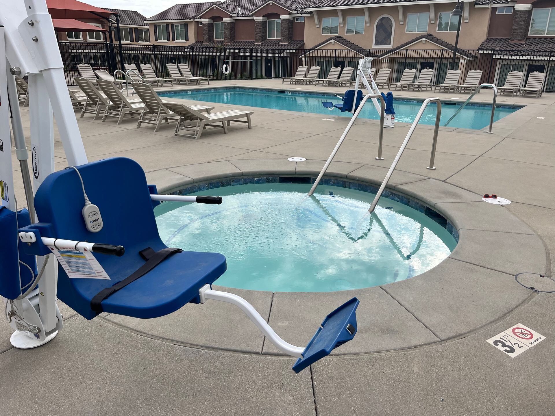Custom pool shape